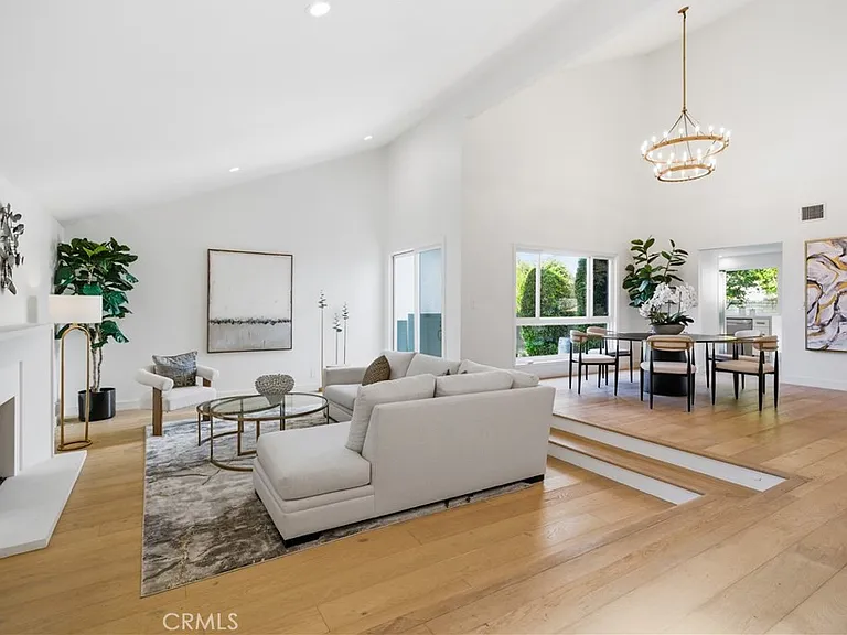 5347 Cangas Dr — Photo 4