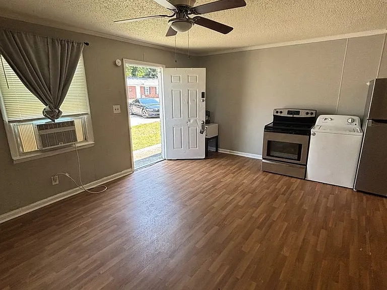 320 Osceola St — Photo 12