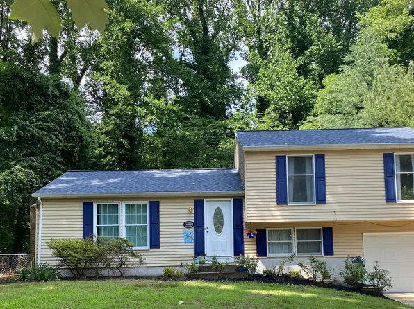4420 S Shore Dr, Prince Frederick, MD 20678
