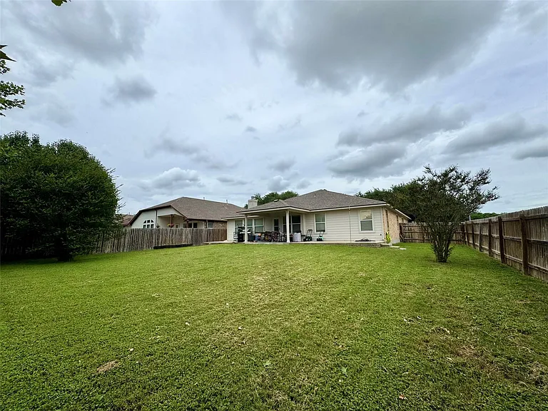 1315 Lou Gehrig Ln — Photo 18