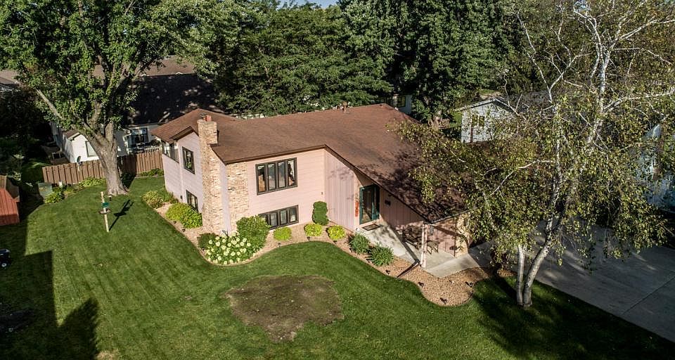 1st image of 1027 Westview Dr