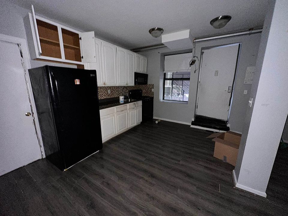 1st image of 64 Wadsworth Ter APT 2A