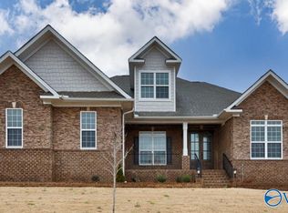 324 Merrydale Dr, Huntsville, AL 35811