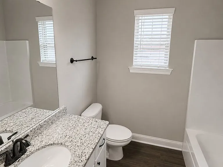 606 Acacia Dr — Photo 7
