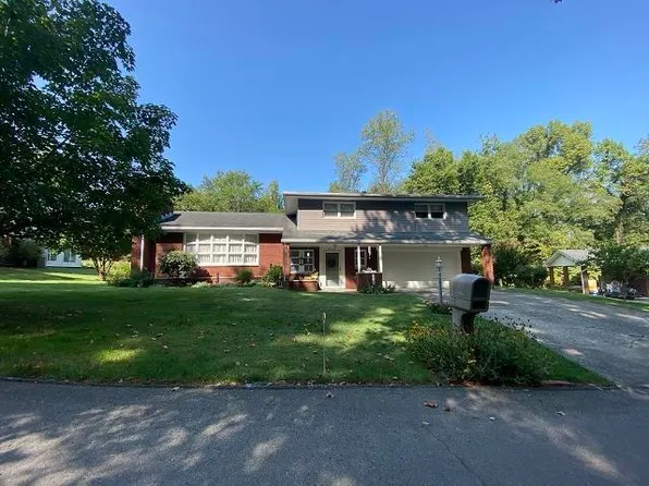 646 Amanda Furnace Dr, Ashland, KY 41101