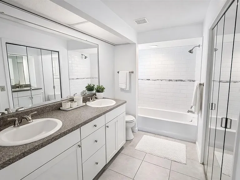 3442 N Tamarisk Ave — Photo 6