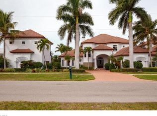 800 W Copeland Dr, Marco Island, FL 34145