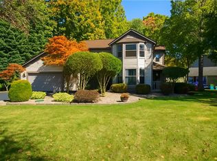 237 Creighton Ln, Rochester, NY 14612