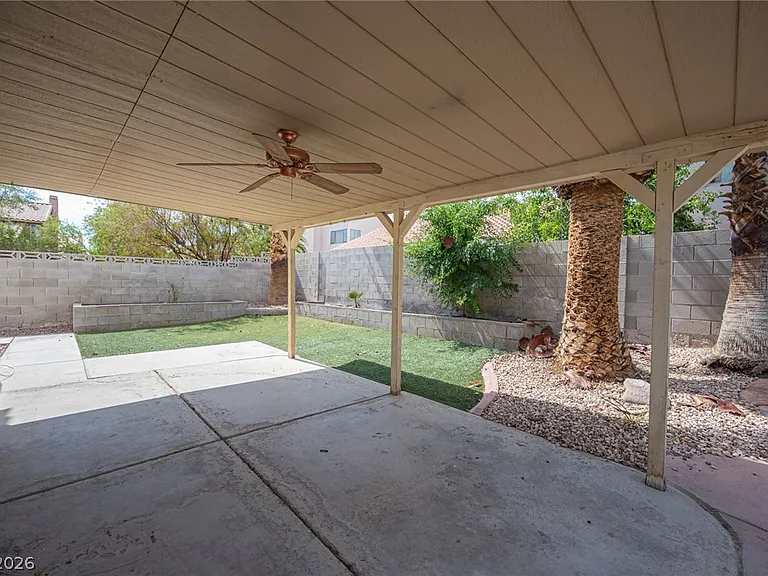 1416 Grey Hunter Dr — Photo 9