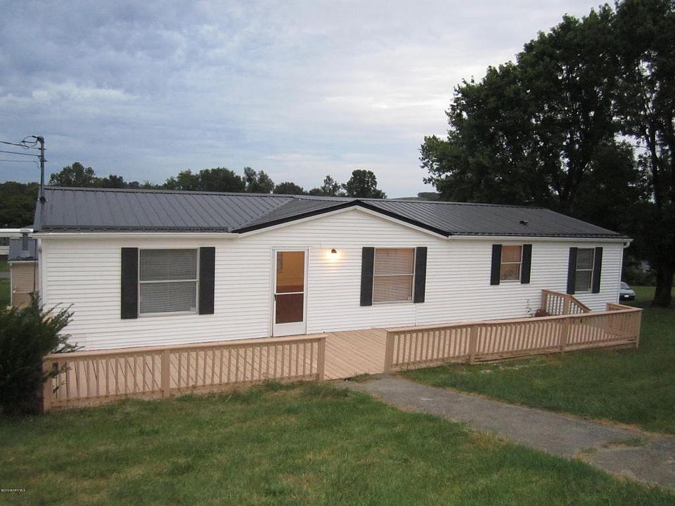 1st image of 158 Oak Ln