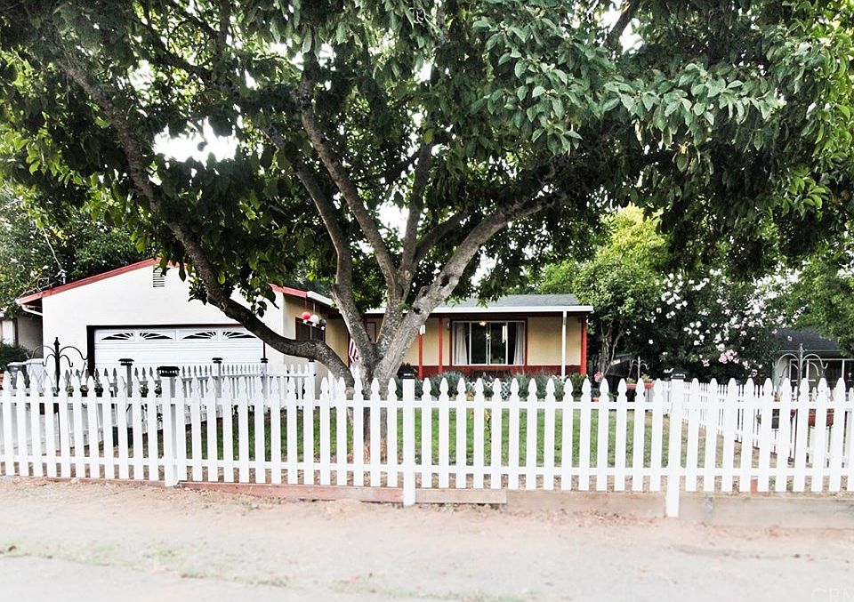 1st image of 394 Avenue B