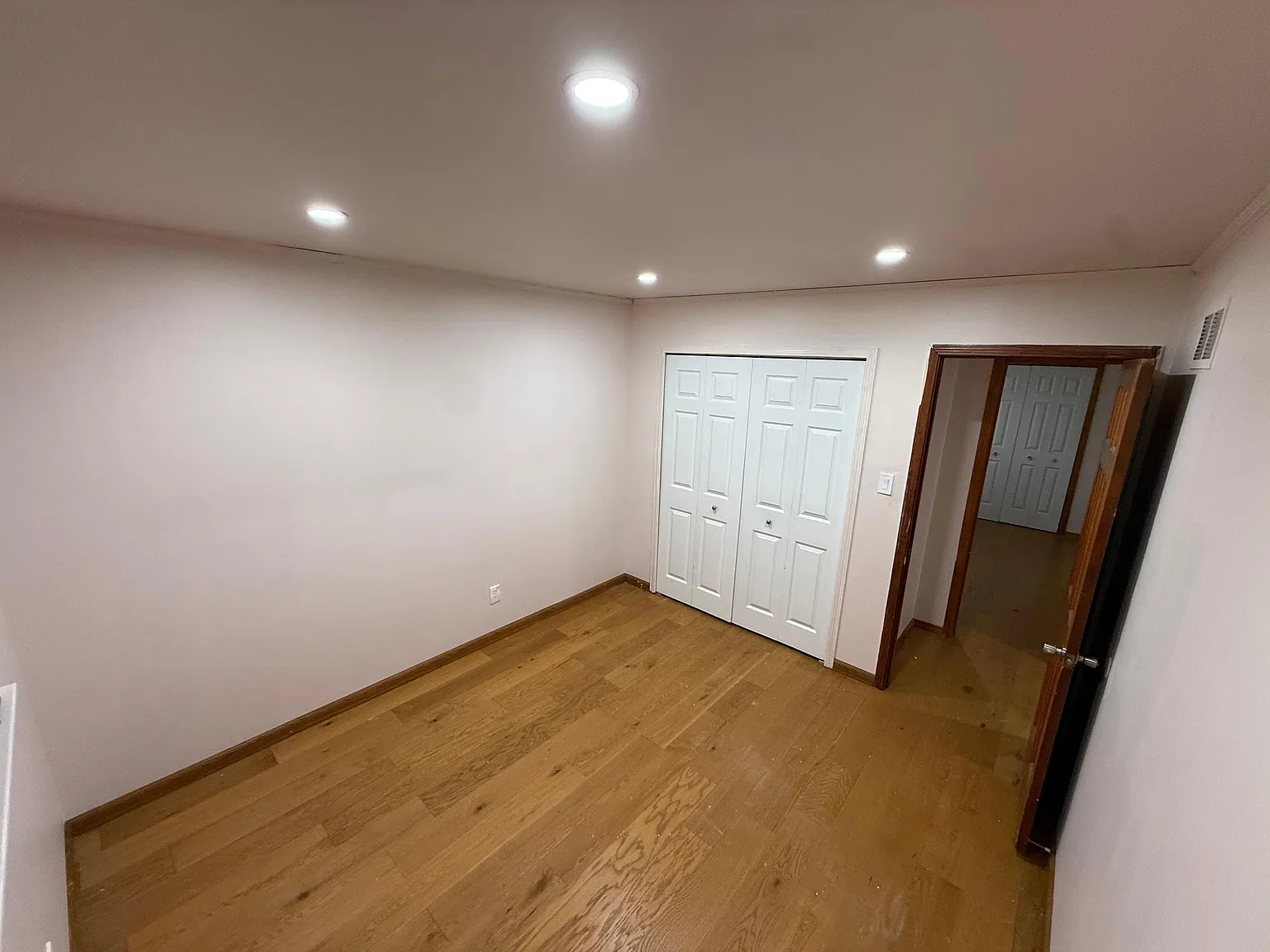 3 bed, 1669 sqft, $2,400 — Photo 4