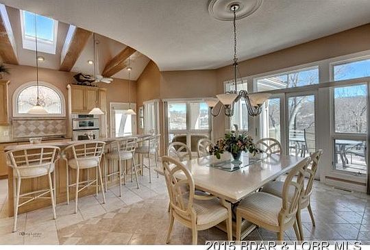 5th image of 1783 Grand View Dr