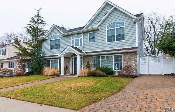 2nd image of 64 Water Ln N