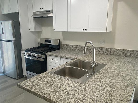 New kitchen cabinets and new granite counter tops