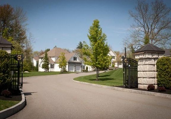 2nd image of 19 Hastings Cir #53