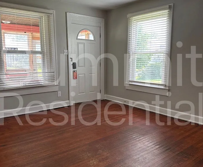 2614 Guilford Ave #2614 — Photo 2