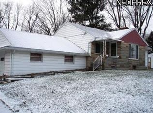 2410 E Turkeyfoot Lake Rd, Akron, OH 44312