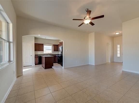 2nd image of 1808 Olive Ln