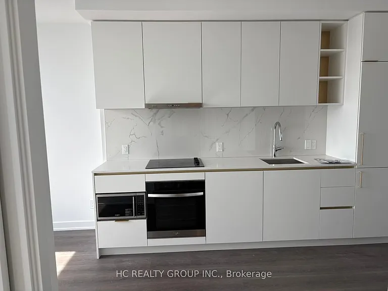 8 Wellesley St W #5201 — Photo 2