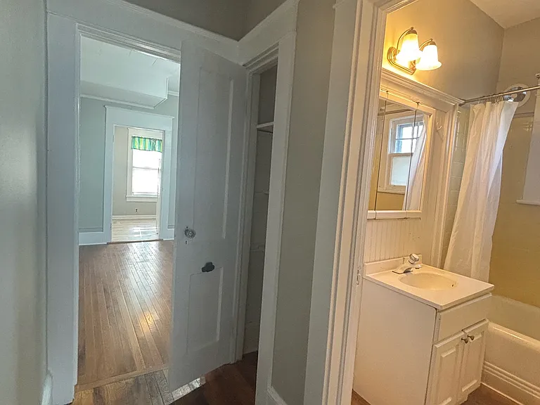 202B N Virginia Ave — Photo 8