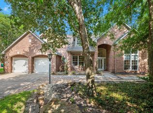 10 Newland Ct, Spring, TX 77382
