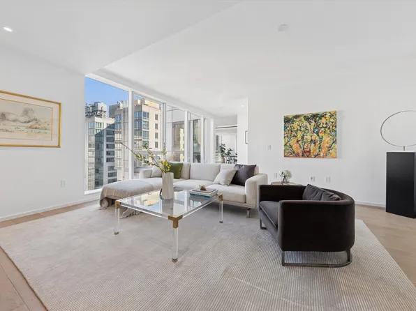 150 East 23rd Street image 3 of 17