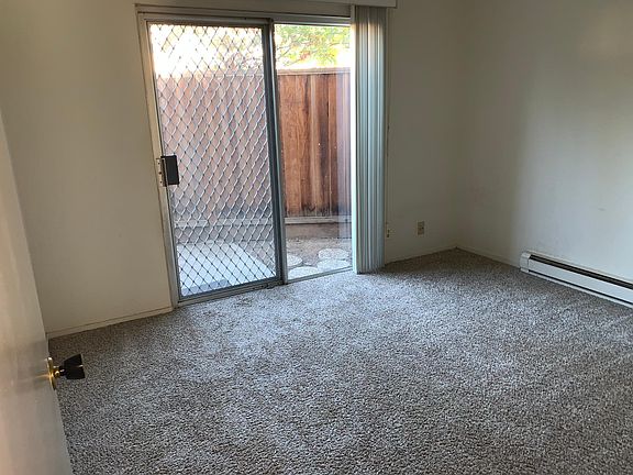 5th image of 121 Buckingham Dr Unit 34
