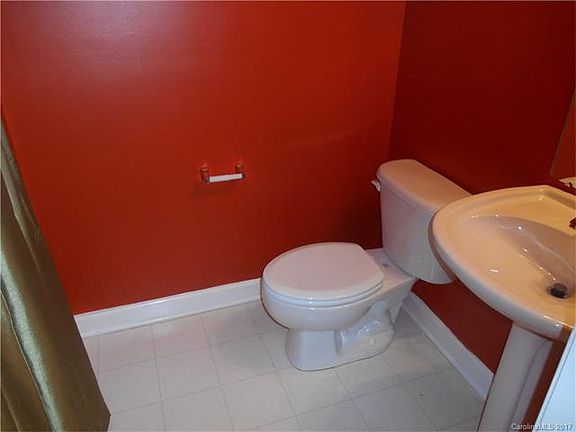 5th image of 5454 Franklin Springs Cres