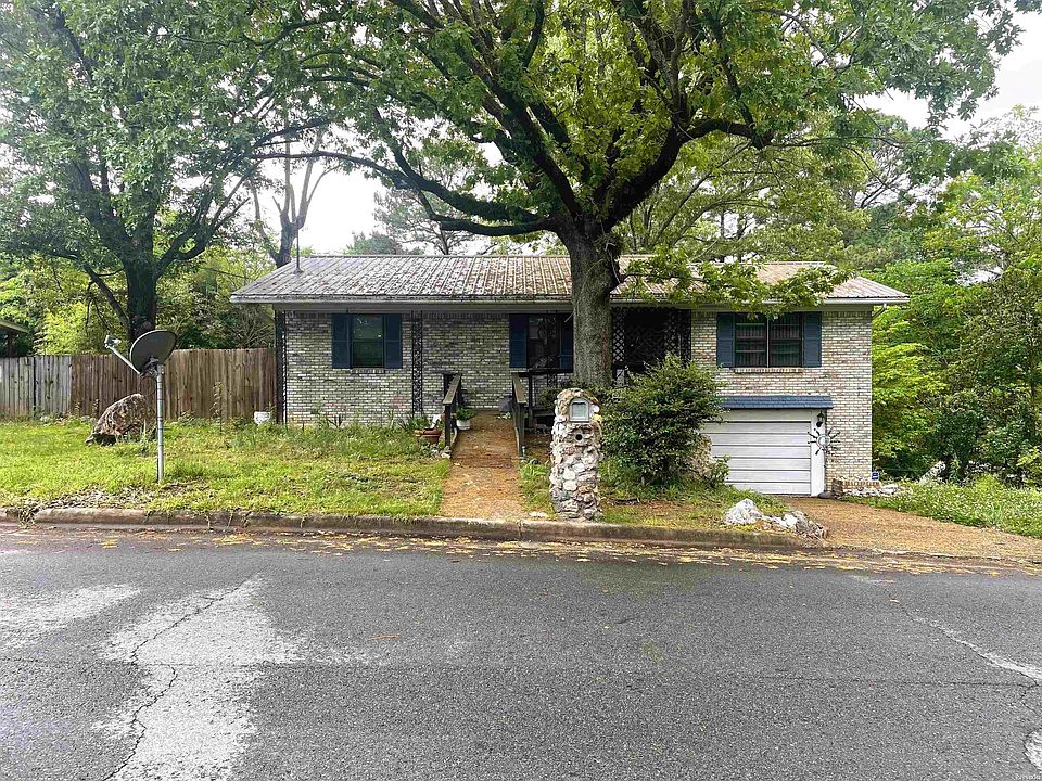 1st image of 398 Prichard St