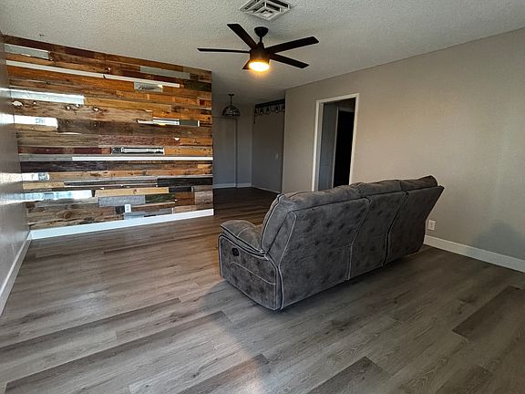 2nd image of 4473 Bramblewood St
