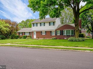 420 Pikeland Ave, Spring City, PA 19475