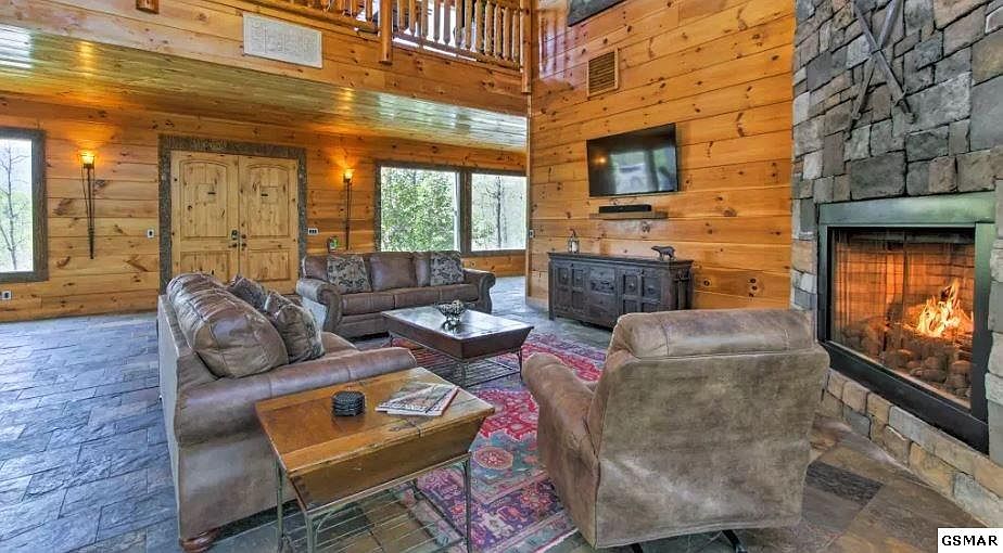 2527 Treehouse Ln, Sevierville, TN 37876 Zillow