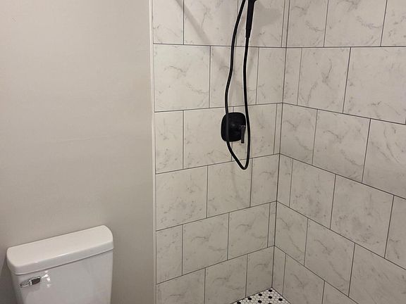 4th image of 4717 Mint Ave