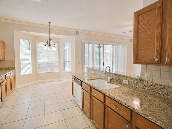 5th image of 1852 Branch Vine Dr W