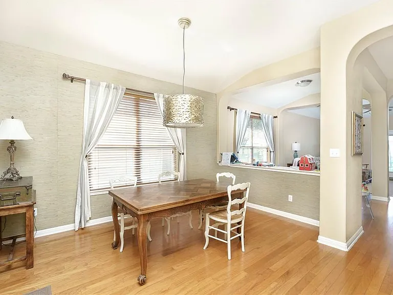 1601 Greenside Dr — Photo 5
