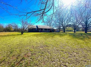 573 Cave Springs Rd, Decatur, AL 35603