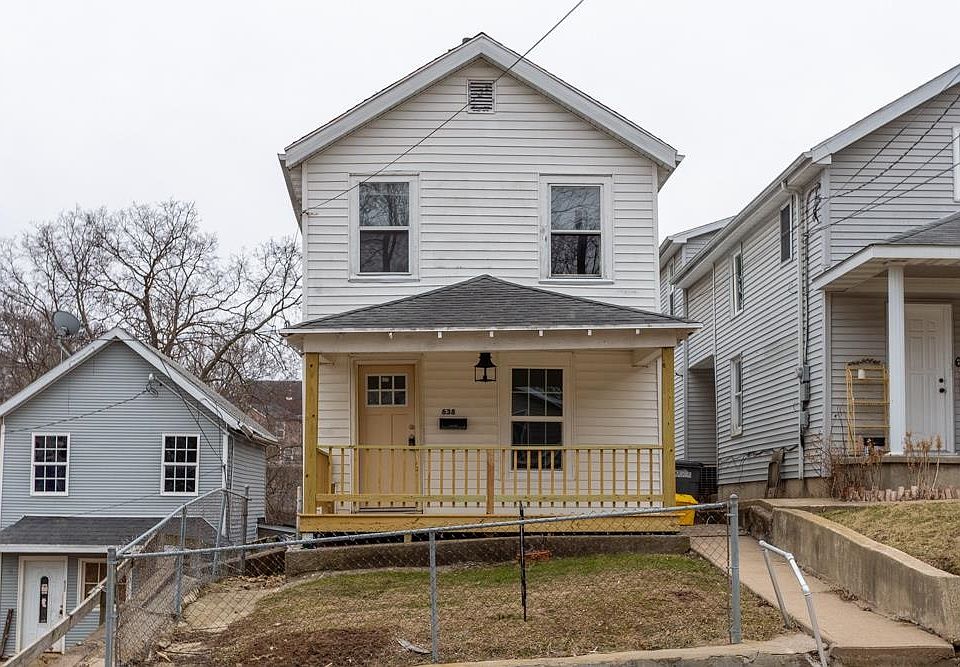 1st image of 638 W 8th St