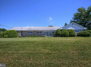 19 E Mount Airy Rd, Dillsburg, PA 17019