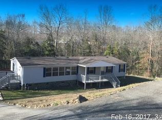 125 Bashekee Dr, Grover, NC 28073