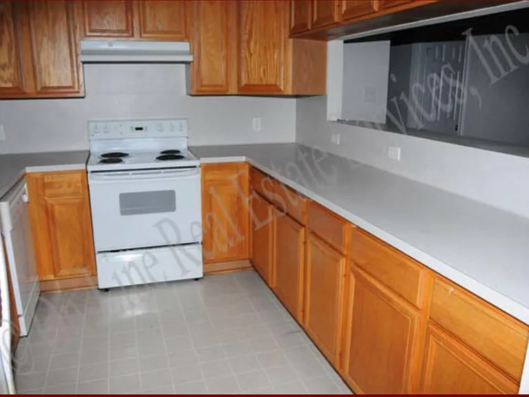 2329 Pronghorn Ln #B — Photo 3