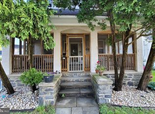 514 E Manoa Rd, Havertown, PA 19083