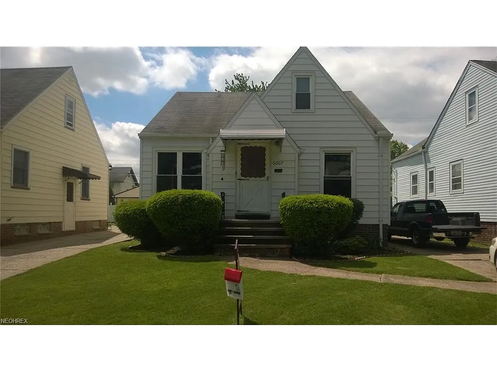 6607 Kenneth Ave photo 1