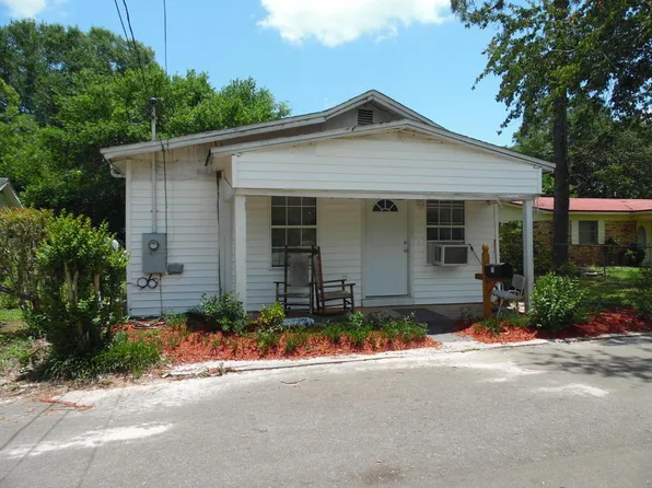 15 Florence St, Defuniak Springs, FL 32435
