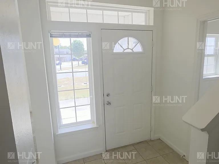 141 Minnesota Cir — Photo 3