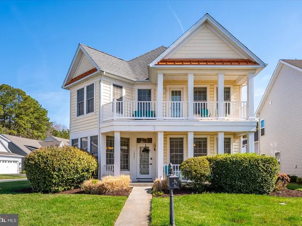 12201 Ocean Vista Dr, Berlin, MD 21811