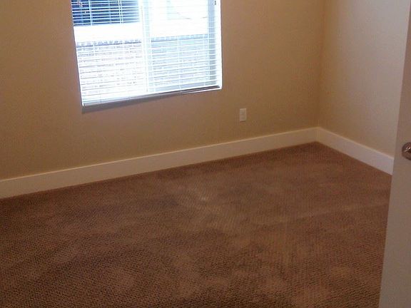 5th image of 170 E Belmont Ave APT 17