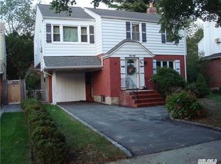 90 Garnet Pl, Elmont, NY 11003