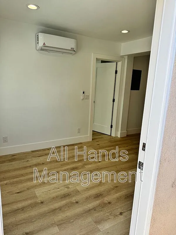 Building Photo - 3121 E Mariquita St #31