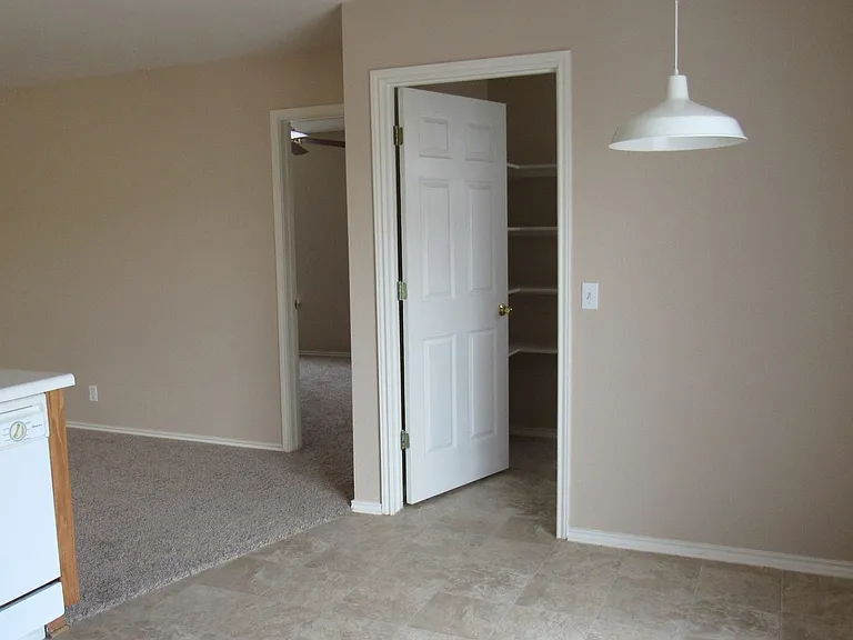 12318 Jamie Dr — Photo 11